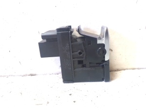 AUDI A7 (2010–2018) Parking brake switch 4G1927225B - 2
