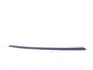 Windshield pillar outer molding - 4G8854327