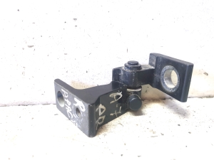 AUDI A7 (2010–2018) Front door lower hinge 4H0831402A - 3