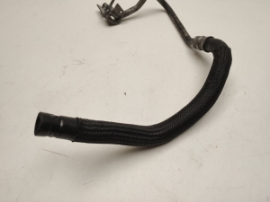 Mercedes Benz C-Class 204 (2007–2014) Jahutusradiaatori voolik A2044660481 - 2
