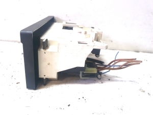 Volkswagen Passat B4 (1993–1997) Heater control panel 8A1819073 - 3