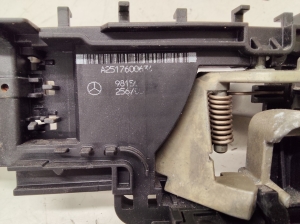Mercedes Benz R-Class 251 (2006–2017) Türaußengriff hinten A2517600634 - 2
