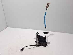 Front door lock - 81320AT110