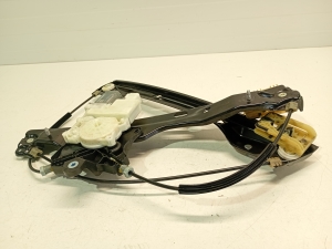 Opel Astra K (2015–2021) Priekšējo durvju logu pacēlājs 39142315 - 4