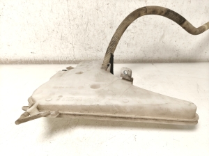 BMW 3 SERIES E92 (2006–2010) Front washer fluid reservoir 7157144 - 3