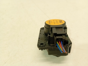 Opel Astra K (2015–2021) Salongi soojenduse klapi mootor 2606184C - 3