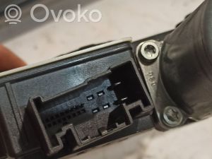 Skoda Fabia (2018–2021) Priekšējo durvju logu pacēlājs un tā daļas 6V0837462c - 2