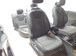 Kia Niro EX (2022–2026) Salons un tā detaļas - 8