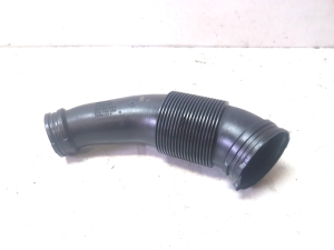 Air intake hose - 059129615L