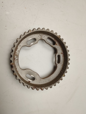   Pulley on camshaft  - 585577 