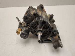 Mercedes Benz A-Class 176 (2012–2018) Fuel pump A2C89877300 - 5