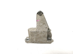 Opel Vivaro B (2014–2019) Front drive shaft bracket 397743031R - 3