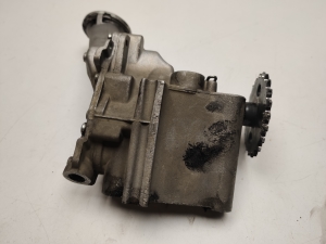 Mercedes Benz A-Class 176 (2012–2018) Õlipump 150003395R - 4