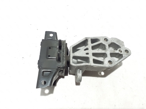 Kia Niro EX (2022–2026) Engine mount 21870AO000 - 2