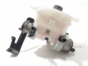 Coolant reservoir - 25429AO000