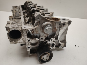 Mercedes Benz A-Class 176 (2012–2018) Cylinder head 110428257R - 3