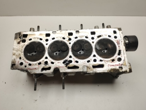 Mercedes Benz A-Class 176 (2012–2018) Cylinder head 110428257R - 4