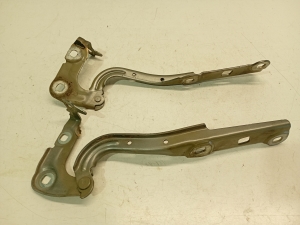 Hood hinge - 39032150