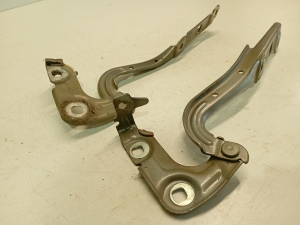Opel Astra K (2015–2021) Hood hinge 39032150 - 3
