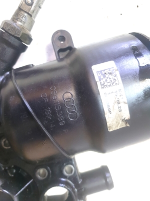 AUDI A7 (2010–2018) Ölfilterhalter 059115389P - 2