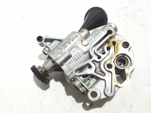 AUDI A3 8V (2012–2020) Õlipump 06H115105 - 3