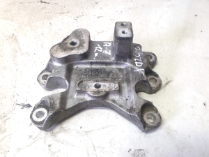 AUDI A7 (2010–2018) Getriebehalter 4G0399115M