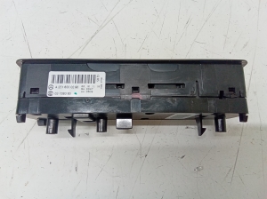 Mercedes Benz R-Class 251 (2006–2017) Fensterheberschalter vorne A2518300290 - 4