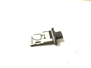 Opel Vivaro B (2014–2019) Mass air flow sensor 226807131R - 5