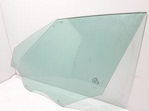 Front door glass - 31688226