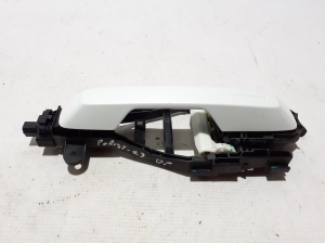 Polestar 2 II (2021–2026) Front door external opening handle and its details - 2