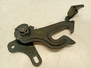   Hood release handle on the hood  - 31425791 