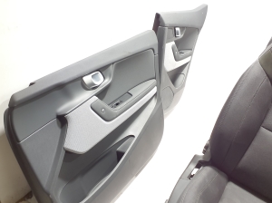 Polestar 2 II (2021–2026) Salons un tā detaļas - 4
