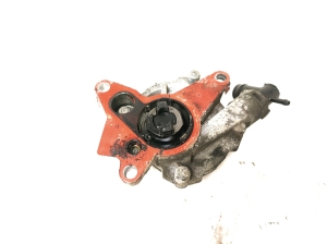   Vacuum pump  -  