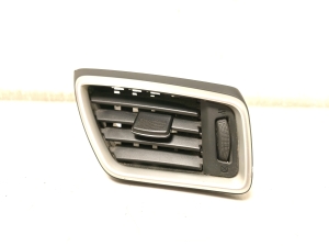 NISSAN Qashqai (2013–2021) Dashboard air vent grilles 687604EA0A - 6