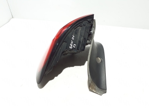 Polestar 2 II (2021–2026) Eckleuchte hinten 31108941 - 4