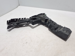 Polestar 2 II (2021–2026) Rear bumper bracket 31663653 - 4