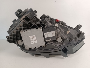 Volkswagen Passat B8 (2014–2023) Esituli 3G1941081G - 6