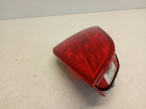 AUDI A4 B8 (2007–2016) Tagatuli tagaluugil 8k9945093 - 6
