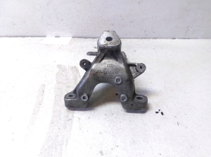 AUDI A7 (2010–2018) Engine bracket 4G0199308E - 3
