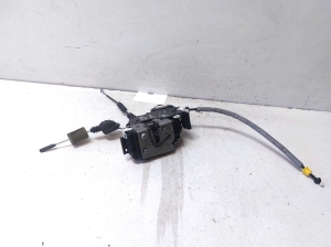 Mercedes Benz C-Class 204 (2007–2014) Esiukse lukk A0997200135 - 3