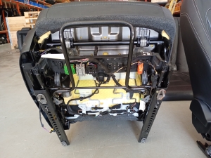 Jaguar XE (2015–2026) Front seat and its parts - 2