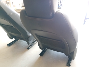 Jaguar XE (2015–2026) Front seat and its parts - 4