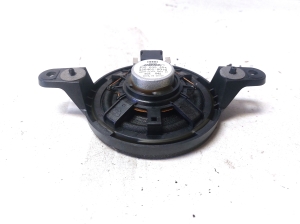 AUDI A7 (2010–2018) Speaker 4G0035454 - 3