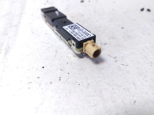 AUDI A7 (2010–2018) Antenna amplifier 4G8035225A - 2