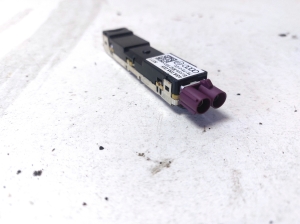 AUDI A7 (2010–2018) Antenna amplifier 4G8035225 - 3