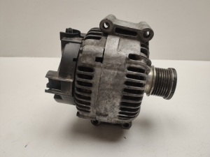Mercedes Benz E-Class W212 (2009–2015) Generaator A6421540402 - 4