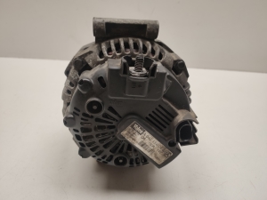 Mercedes Benz E-Class W212 (2009–2015) Generaator A6421540402 - 6
