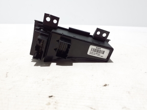 Kia Sportage (2010–2016) Other switch 937003U200 - 2