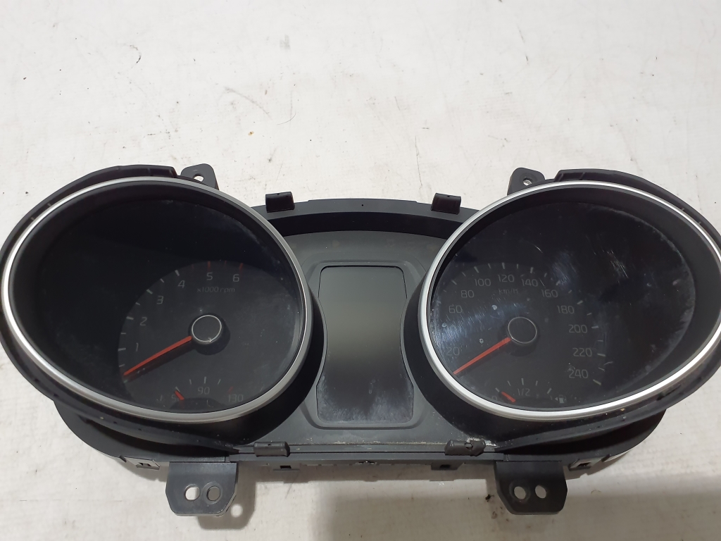 Kia Sportage (2010–2016) Instrument cluster 9403330015 Kia Sportage (2010–2016) Instrument cluster 9403330015