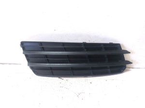 Front bumper lower grille - 4G8807152